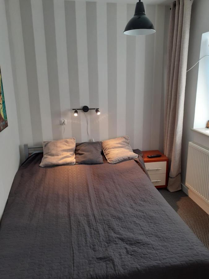 Wynajem Apartamentow I Pokoi. Ustronie Morskie Luaran gambar